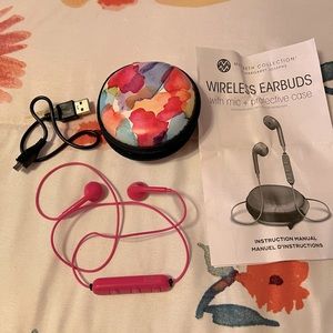 Wireless earbuds